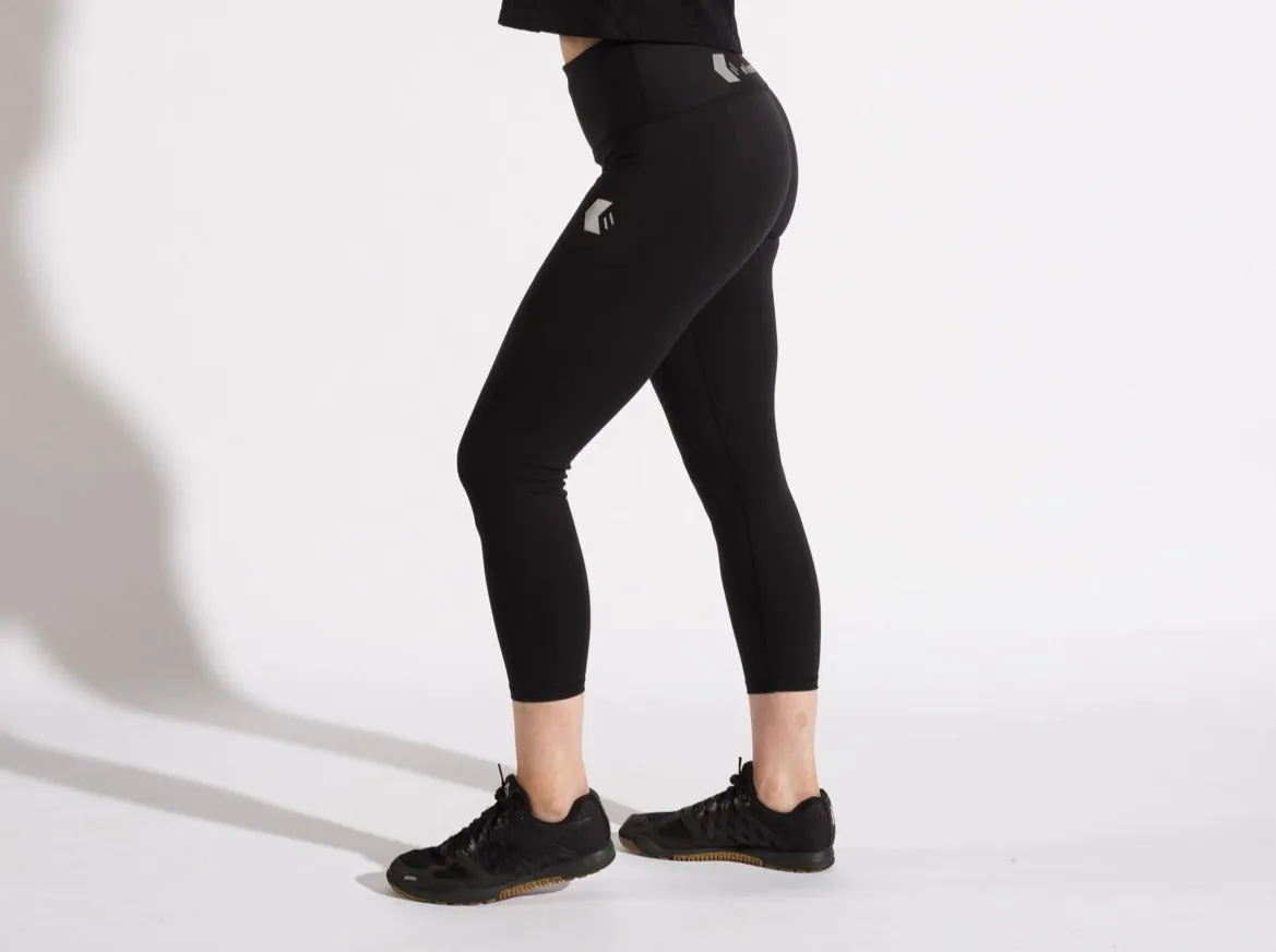 Performance Black 7/8 Leggings